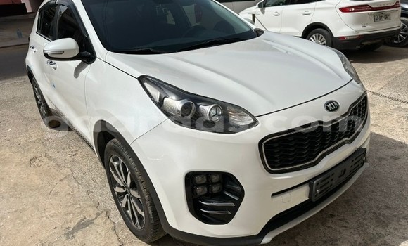 Dieundeu Occasion Kia Sportage White Auto in Dakar in Dakar Dieundeu Occasion Kia Sportage White Auto in Dakar in Dakar