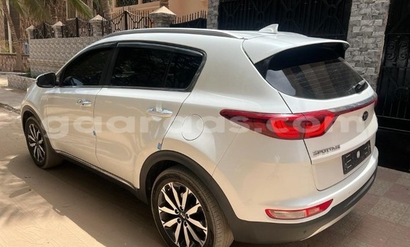 Dieundeu Occasion Kia Sportage White Auto in Dakar in Dakar Dieundeu Occasion Kia Sportage White Auto in Dakar in Dakar