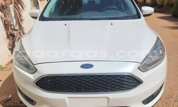 Buy Used Ford Focus White Car in Dakar in Dakar