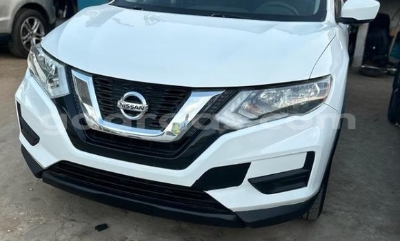 Acheter Occasion Voiture Nissan Rogue Blanc à Dakar, Dakar Acheter Occasion Voiture Nissan Rogue Blanc à Dakar, Dakar