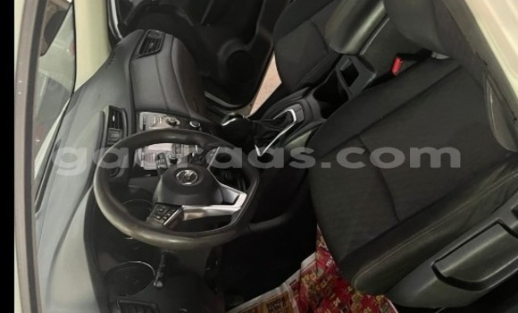 Acheter Occasion Voiture Nissan Rogue Blanc à Dakar, Dakar Acheter Occasion Voiture Nissan Rogue Blanc à Dakar, Dakar