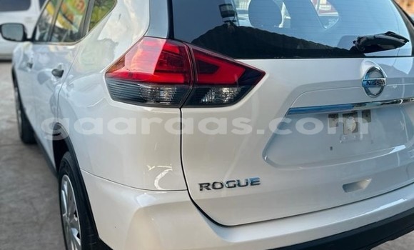 Acheter Occasion Voiture Nissan Rogue Blanc à Dakar, Dakar Acheter Occasion Voiture Nissan Rogue Blanc à Dakar, Dakar