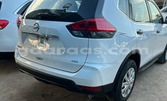 Acheter Occasion Voiture Nissan Rogue Blanc à Dakar, Dakar Acheter Occasion Voiture Nissan Rogue Blanc à Dakar, Dakar