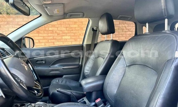 Buy Used Mitsubishi Outlander Blue Car in Dakar in Dakar Buy Used Mitsubishi Outlander Blue Car in Dakar in Dakar