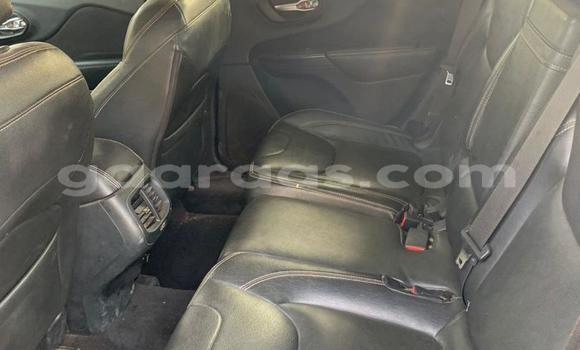 Dieundeu Occasion Jeep Cherokee Silver Auto in Dakar in Dakar Dieundeu Occasion Jeep Cherokee Silver Auto in Dakar in Dakar