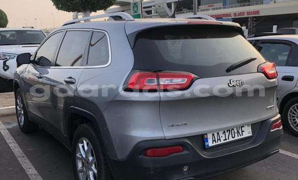 Dieundeu Occasion Jeep Cherokee Silver Auto in Dakar in Dakar Dieundeu Occasion Jeep Cherokee Silver Auto in Dakar in Dakar