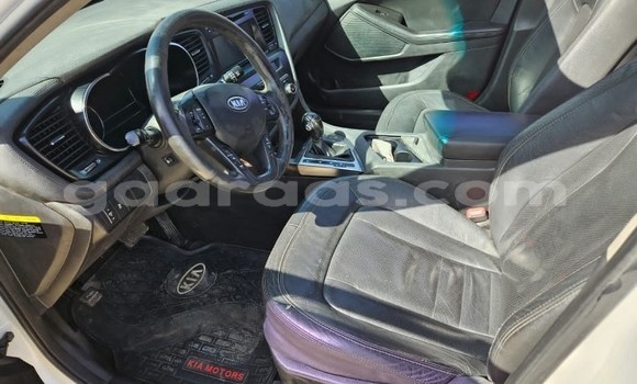 Buy Used Kia K5 White Car in Dakar in Dakar Buy Used Kia K5 White Car in Dakar in Dakar