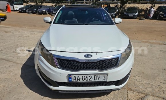 Buy Used Kia K5 White Car in Dakar in Dakar Buy Used Kia K5 White Car in Dakar in Dakar