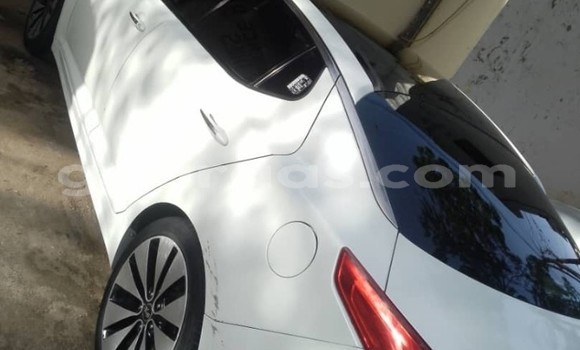 Buy Used Kia K5 White Car in Dakar in Dakar Buy Used Kia K5 White Car in Dakar in Dakar