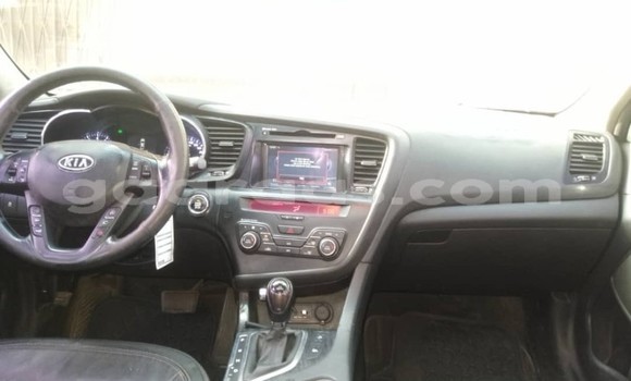 Buy Used Kia K5 White Car in Dakar in Dakar Buy Used Kia K5 White Car in Dakar in Dakar