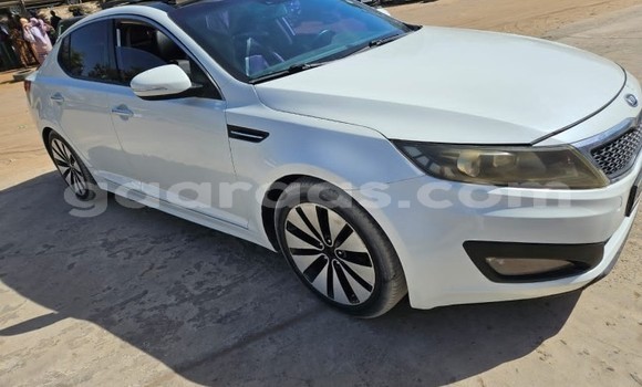 Buy Used Kia K5 White Car in Dakar in Dakar Buy Used Kia K5 White Car in Dakar in Dakar