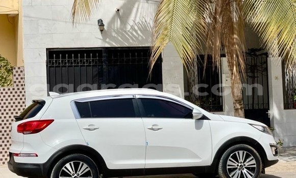 Dieundeu Occasion Kia Sportage White Auto in Dakar in Dakar Dieundeu Occasion Kia Sportage White Auto in Dakar in Dakar