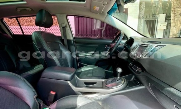 Dieundeu Occasion Kia Sportage White Auto in Dakar in Dakar Dieundeu Occasion Kia Sportage White Auto in Dakar in Dakar