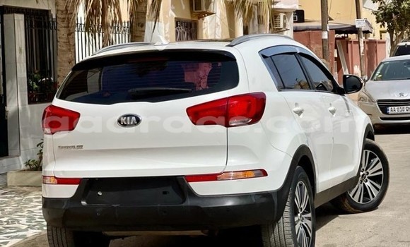 Dieundeu Occasion Kia Sportage White Auto in Dakar in Dakar Dieundeu Occasion Kia Sportage White Auto in Dakar in Dakar