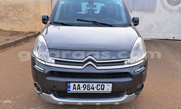 Acheter Occasion Voiture Citroen Berlingo Bleu à Dakar, Dakar