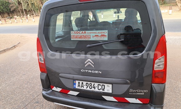 Acheter Occasion Voiture Citroen Berlingo Bleu à Dakar, Dakar Acheter Occasion Voiture Citroen Berlingo Bleu à Dakar, Dakar