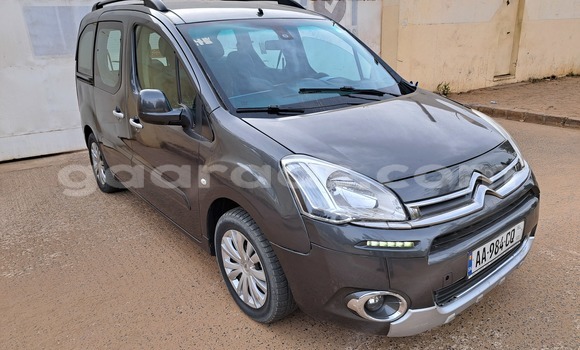 Acheter Occasion Voiture Citroen Berlingo Bleu à Dakar, Dakar Acheter Occasion Voiture Citroen Berlingo Bleu à Dakar, Dakar