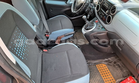 Acheter Occasion Voiture Citroen Berlingo Bleu à Dakar, Dakar Acheter Occasion Voiture Citroen Berlingo Bleu à Dakar, Dakar