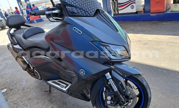 Acheter Occasion Moto Yamaha TMAX Noir à Dakar, Dakar Acheter Occasion Moto Yamaha TMAX Noir à Dakar, Dakar