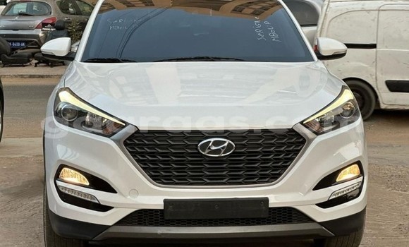 Buy Used Hyundai Tucson White Car in Dakar in Dakar Buy Used Hyundai Tucson White Car in Dakar in Dakar