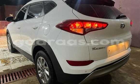 Buy Used Hyundai Tucson White Car in Dakar in Dakar Buy Used Hyundai Tucson White Car in Dakar in Dakar