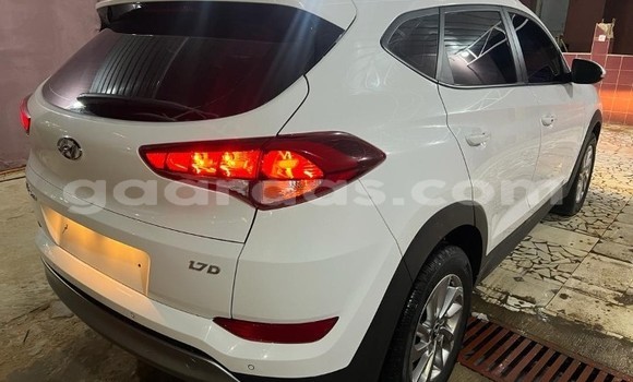 Buy Used Hyundai Tucson White Car in Dakar in Dakar Buy Used Hyundai Tucson White Car in Dakar in Dakar
