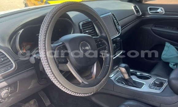 Acheter Occasion Voiture Jeep Grand Cherokee Blanc à Dakar, Dakar Acheter Occasion Voiture Jeep Grand Cherokee Blanc à Dakar, Dakar