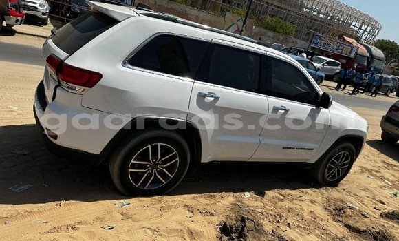 Acheter Occasion Voiture Jeep Grand Cherokee Blanc à Dakar, Dakar Acheter Occasion Voiture Jeep Grand Cherokee Blanc à Dakar, Dakar