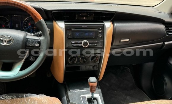 Acheter Occasion Voiture Toyota Fortuner Noir à Dakar, Dakar Acheter Occasion Voiture Toyota Fortuner Noir à Dakar, Dakar