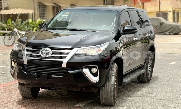 Acheter Occasion Voiture Toyota Fortuner Noir à Dakar, Dakar Acheter Occasion Voiture Toyota Fortuner Noir à Dakar, Dakar