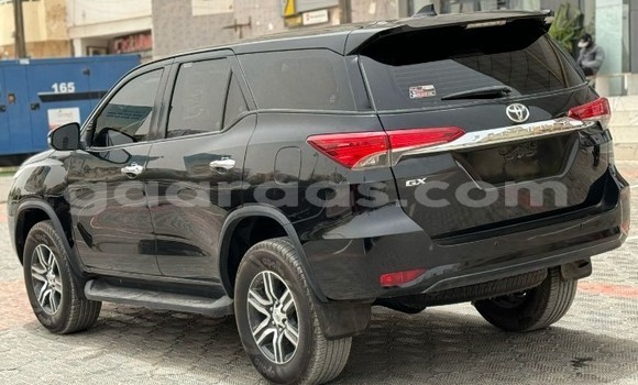 Acheter Occasion Voiture Toyota Fortuner Noir à Dakar, Dakar Acheter Occasion Voiture Toyota Fortuner Noir à Dakar, Dakar
