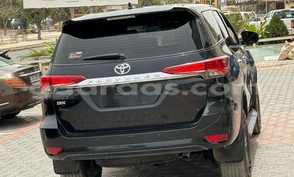 Acheter Occasion Voiture Toyota Fortuner Noir à Dakar, Dakar Acheter Occasion Voiture Toyota Fortuner Noir à Dakar, Dakar