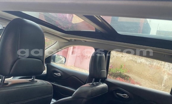 Dieundeu Occasion Jeep Cherokee Blue Auto in Dakar in Dakar Dieundeu Occasion Jeep Cherokee Blue Auto in Dakar in Dakar