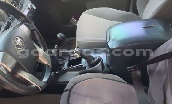 Acheter Occasion Voiture Toyota Land Cruiser Prado Blanc à Dakar, Dakar Acheter Occasion Voiture Toyota Land Cruiser Prado Blanc à Dakar, Dakar