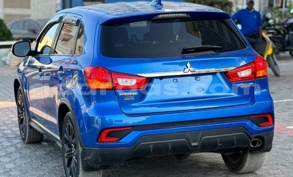 Buy Used Mitsubishi Outlander Blue Car in Dakar in Dakar Buy Used Mitsubishi Outlander Blue Car in Dakar in Dakar