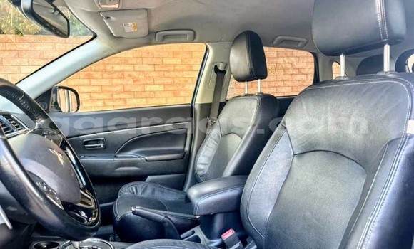 Dieundeu Occasion Mitsubishi Outlander Blue Auto in Dakar in Dakar Dieundeu Occasion Mitsubishi Outlander Blue Auto in Dakar in Dakar