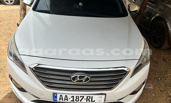 Acheter Occasion Voiture Hyundai Sonata Blanc à Dakar, Dakar Acheter Occasion Voiture Hyundai Sonata Blanc à Dakar, Dakar