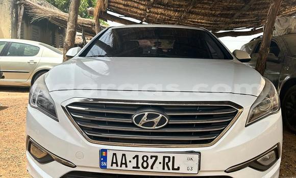 Acheter Occasion Voiture Hyundai Sonata Blanc à Dakar, Dakar Acheter Occasion Voiture Hyundai Sonata Blanc à Dakar, Dakar