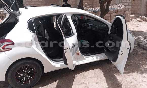 Dieundeu Occasion Peugeot 208 White Auto in Dakar in Dakar Dieundeu Occasion Peugeot 208 White Auto in Dakar in Dakar