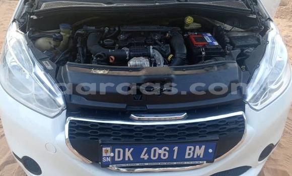 Dieundeu Occasion Peugeot 208 White Auto in Dakar in Dakar Dieundeu Occasion Peugeot 208 White Auto in Dakar in Dakar