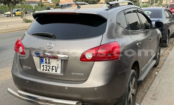 Dieundeu Occasion Nissan Rogue Silver Auto in Dakar in Dakar Dieundeu Occasion Nissan Rogue Silver Auto in Dakar in Dakar