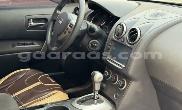 Dieundeu Occasion Nissan Rogue Silver Auto in Dakar in Dakar Dieundeu Occasion Nissan Rogue Silver Auto in Dakar in Dakar