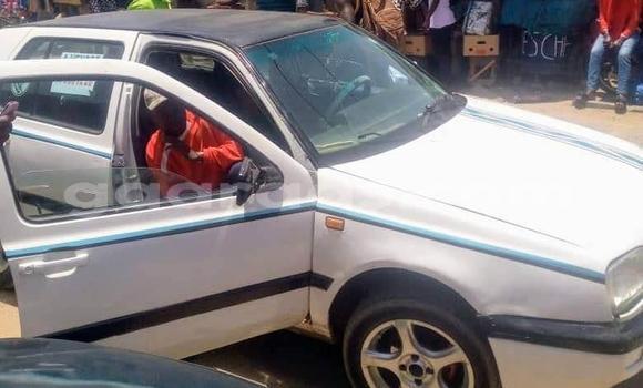 Dieundeu Occasion Volkswagen Golf White Auto in Dakar in Dakar Dieundeu Occasion Volkswagen Golf White Auto in Dakar in Dakar