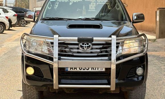 Buy Used Toyota Hilux Black Car in Dakar in Dakar