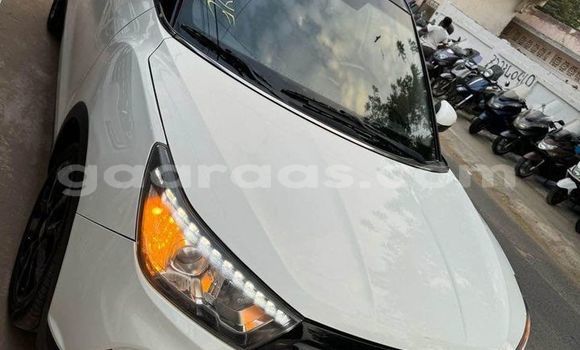 Acheter Occasion Voiture SsangYong Tivoli Blanc à Dakar, Dakar