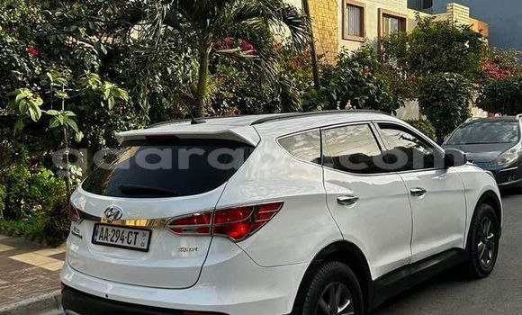 Acheter Occasion Voiture Hyundai Santa Fe Blanc à Dakar, Dakar Acheter Occasion Voiture Hyundai Santa Fe Blanc à Dakar, Dakar