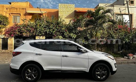 Acheter Occasion Voiture Hyundai Santa Fe Blanc à Dakar, Dakar Acheter Occasion Voiture Hyundai Santa Fe Blanc à Dakar, Dakar