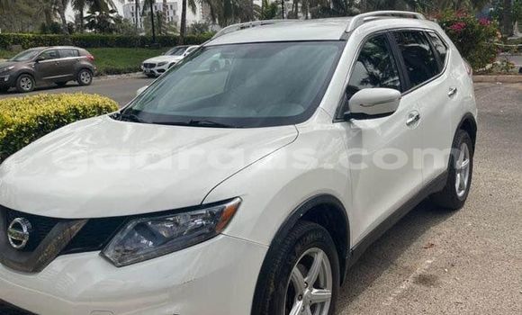 Acheter Occasion Voiture Nissan Rogue Blanc à Dakar, Dakar Acheter Occasion Voiture Nissan Rogue Blanc à Dakar, Dakar