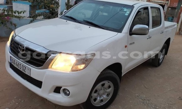 Acheter Occasion Voiture Toyota Hilux Blanc à Dakar, Dakar Acheter Occasion Voiture Toyota Hilux Blanc à Dakar, Dakar