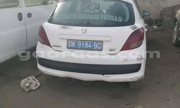 Acheter Occasion Voiture Peugeot 207 Blanc à Dakar, Dakar Acheter Occasion Voiture Peugeot 207 Blanc à Dakar, Dakar